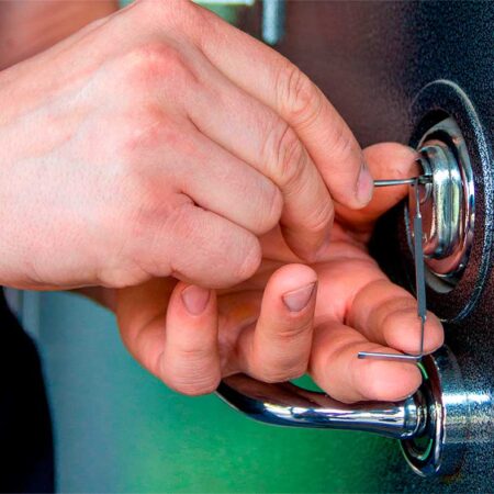 Злом замків всіх видів у Харкові